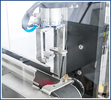 Jerry Can Bottle Capping Machine With Cap Elevator-ZONESUN TECHNOLOGY LIMITED Jerry Can Bottle Capping Machine With Cap Elevator-ZONESUN TECHNOLOGY LIMITED